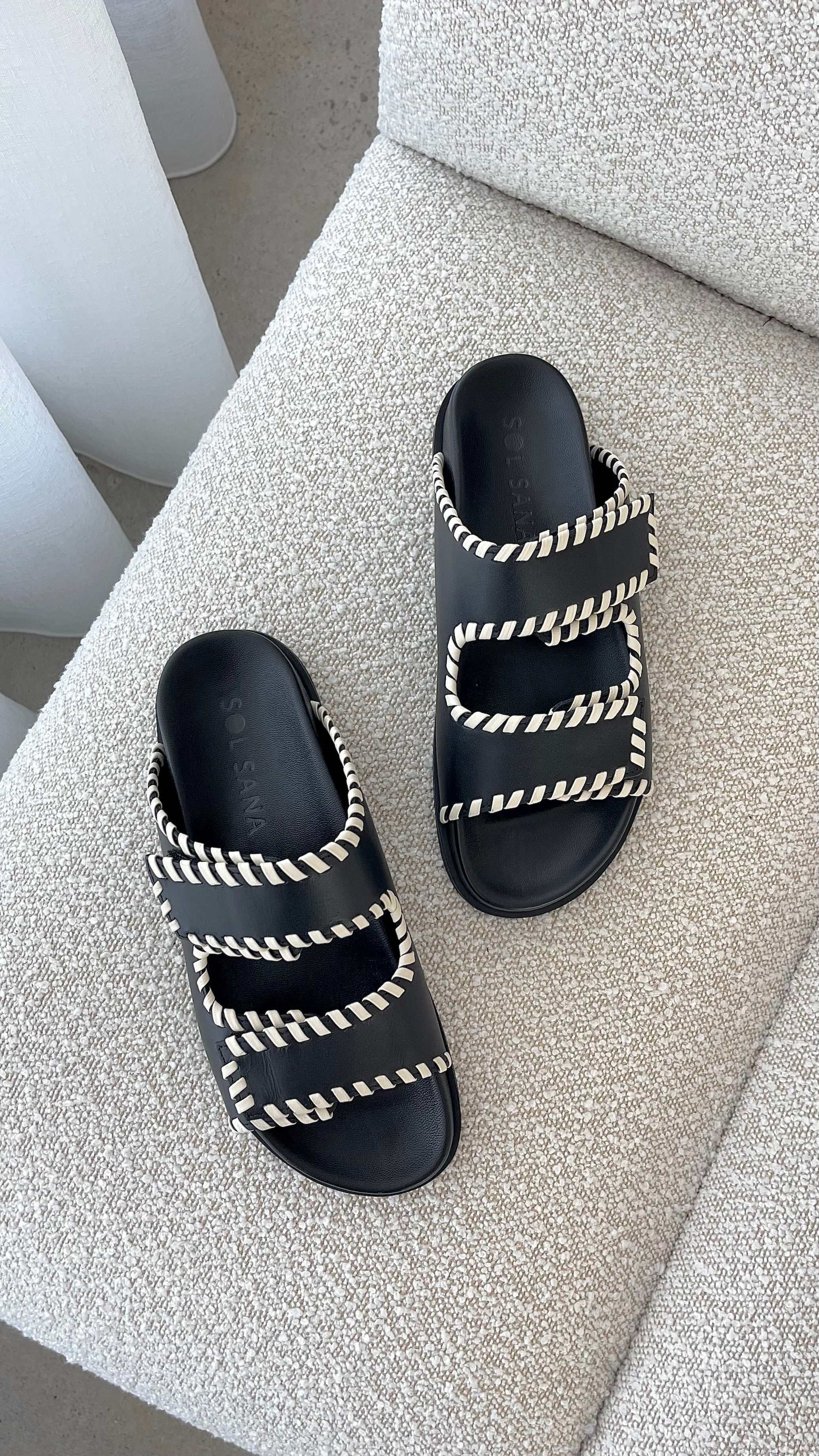 Sol Sana Fontelina Footbed - Black / Off White Trim